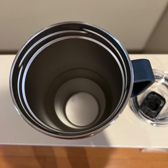 30 oz Yeti Rambler Travel Mug - Picture 5 of 5